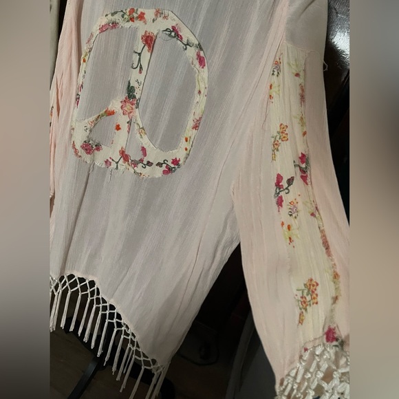 Z&L Europe Boutique Boho Peace Kimono w/ Patchwork Detailing & Fringe ✌🏼☮️🕊️ - Picture 4 of 15